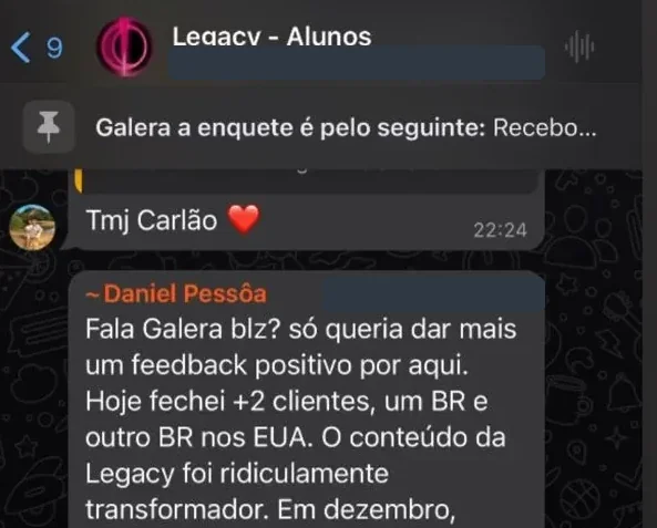 Print de WhatsApp do grupo de alunos: Daniel conta que fechou mais dois clientes no mesmo dia, um deles brasileiro nos Estados Unidos